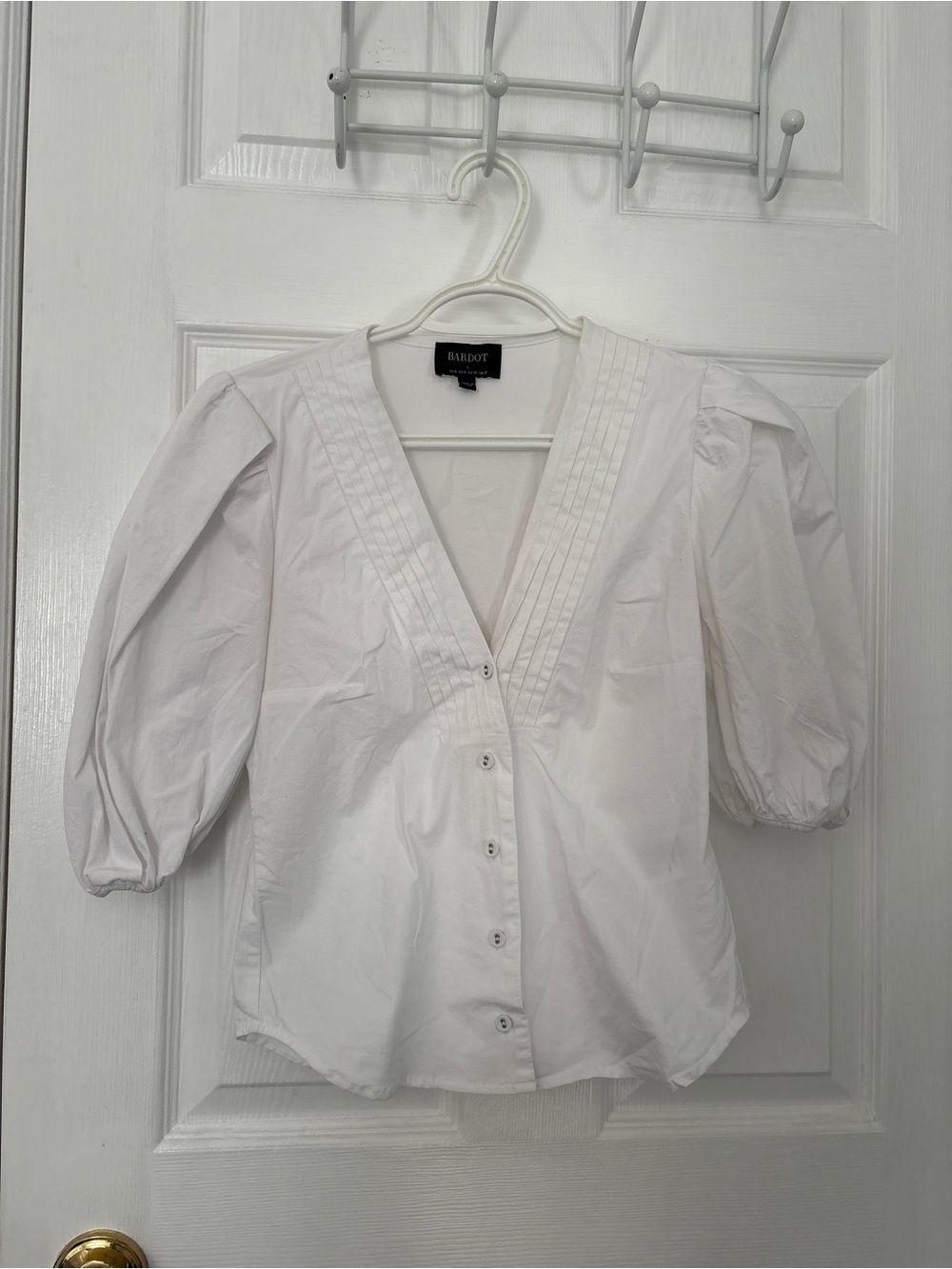 Bardot White V-Neck Pintuck Puff Sleeve Blouse